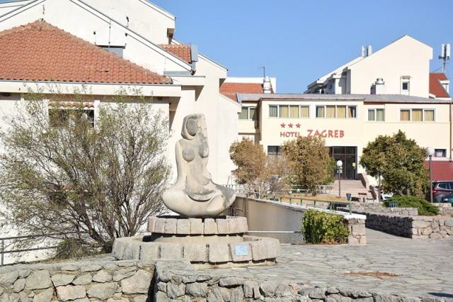 Zagreb hotel - Vstup do hlavní budovy - Karlobag -  - Chorvatsk