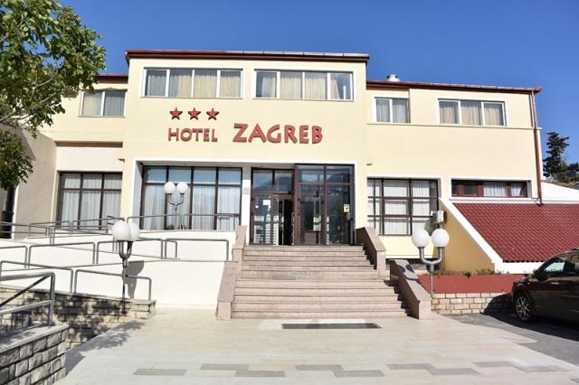Zagreb hotel - Vstup do hlavní budovy - Karlobag -  - Chorvatsk