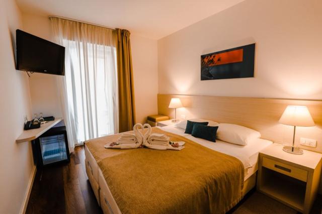 Borovnik hotel - Tisno -  - Chorvatsko