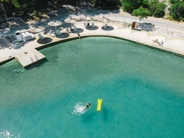 Borovnik hotel - Tisno -  - Chorvatsko
