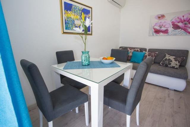 Radojka apartmány v Čaklje - APT Tirkiz - Podgora -  - Chorvats