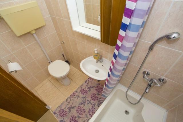 Radojka apartmány v Čaklje - APT Zlatni - Podgora -  - Chorvats