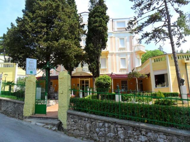 Coltelli depandance a pavilony hotelu Vila Ružica - Crikvenica 