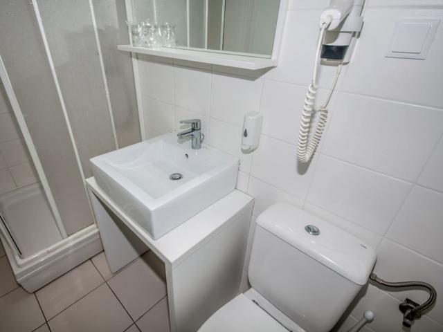 Božava Hotelový Komplex: Mirta rod. pokoje - Božava (ostrov Dug