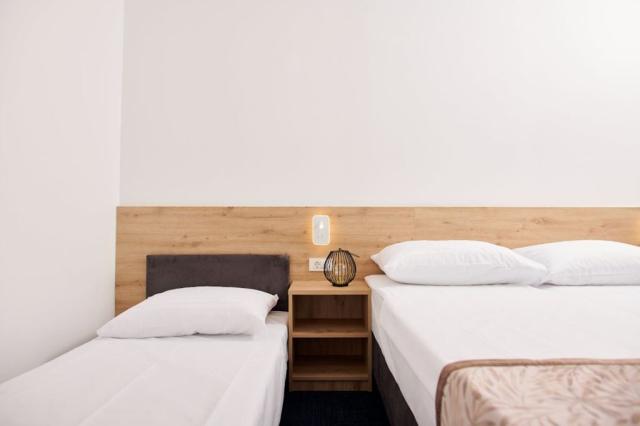Colentum Resort Murter - dvoulůžkový pokoj s možností přistýlky