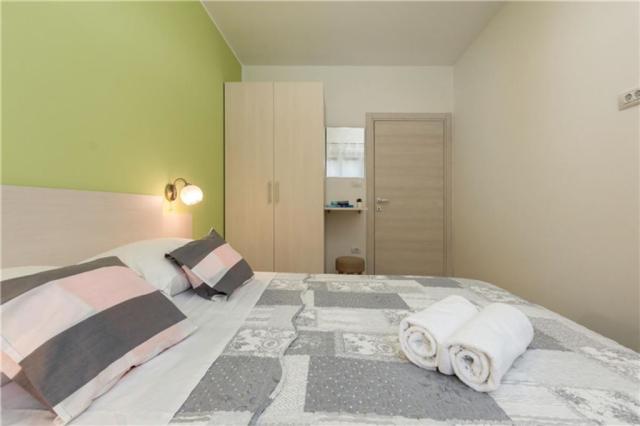 Hana Holiday Home - Banjole -  - Chorvatsko