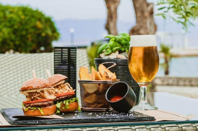 Malin hotel - Restaurant Mulino - Malinska (ostrov Krk) -  - Ch
