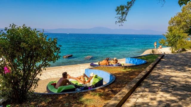 Malin hotel - pláž HALUDOVO, 1,5 km od hotelu Malin - Malinska 