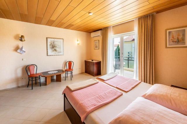 Apolonija apartmány - studio pro 3 osoby - Novalja (ostrov Pag)