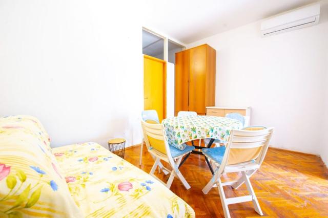 Claudia apartmány - apartmán pro 3 osoby - Novalja (ostrov Pag)