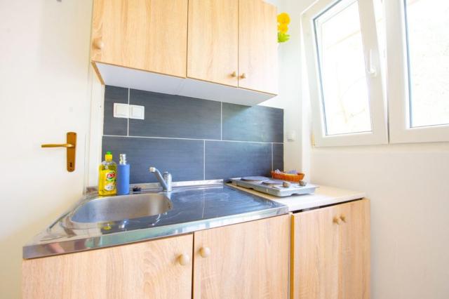 Claudia apartmány - studio pro 3 osoby - Novalja (ostrov Pag) -