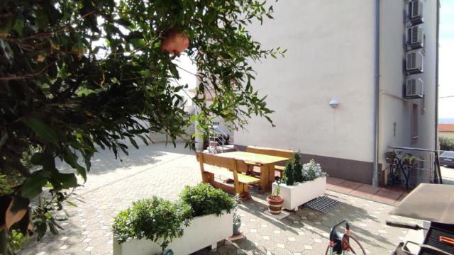 Marko vila - Omiš-Duće -  - Chovatsko