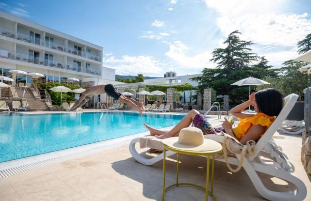 Borak Bluesun hotel - Bol (ostrov Brač) -  - Chorvatsko