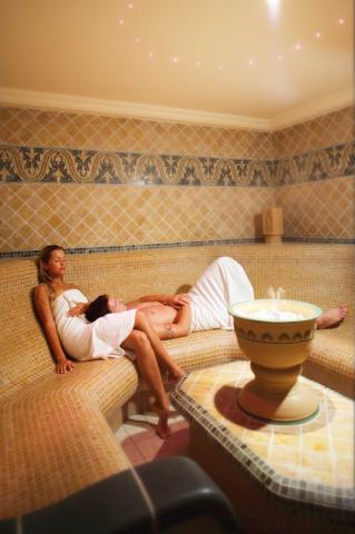 Wellness Hotel Apollo - LifeClass Hotels and Spa - Sauna park -