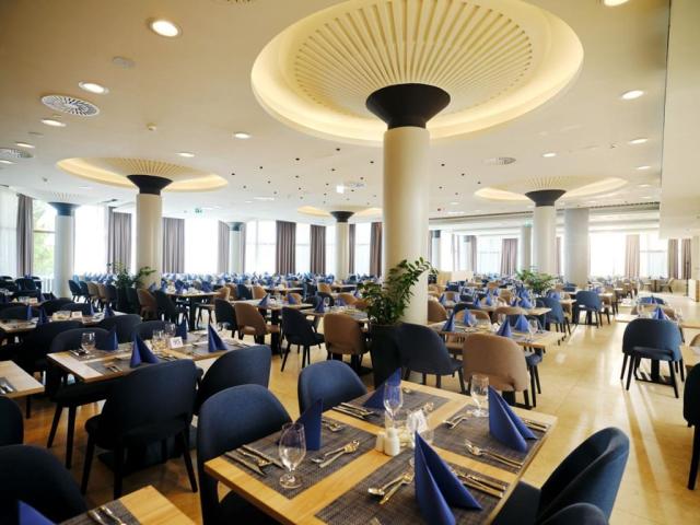 Riviera hotel - LifeClass Hotels and Spa - restaurace - Portoro