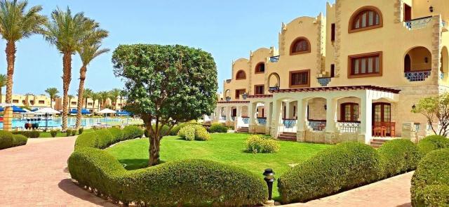 Royal Lagoon Aqua Resort & Spa