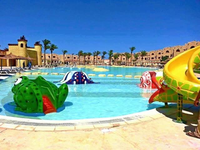 Royal Lagoon Aqua Resort & Spa
