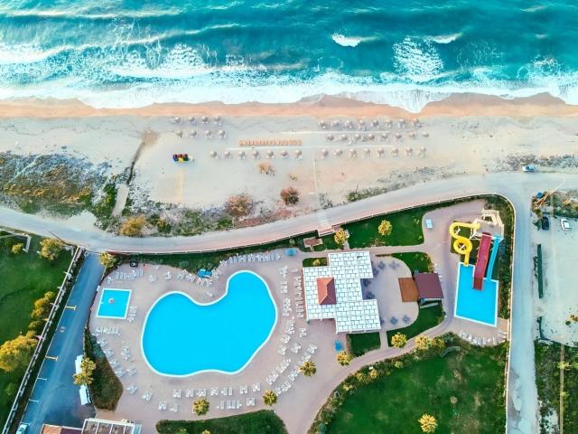 Almyros Beach Resort & Spa