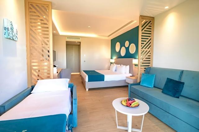 Almyros Beach Resort & Spa