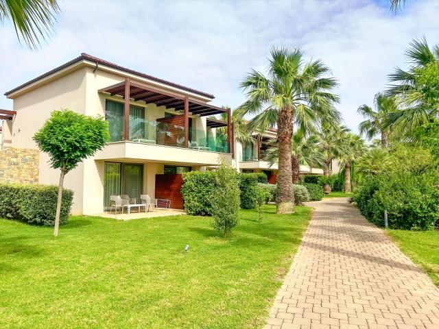 Almyros Beach Resort & Spa