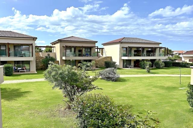 Almyros Beach Resort & Spa