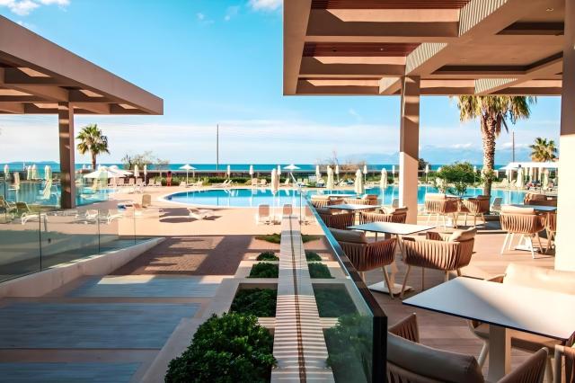 Almyros Beach Resort & Spa