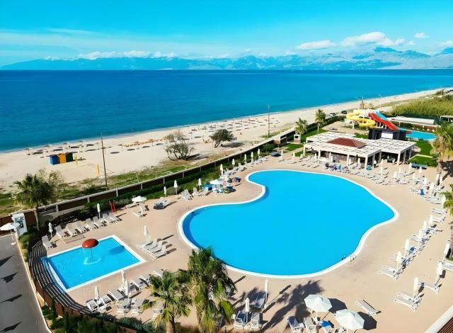 Almyros Beach Resort & Spa