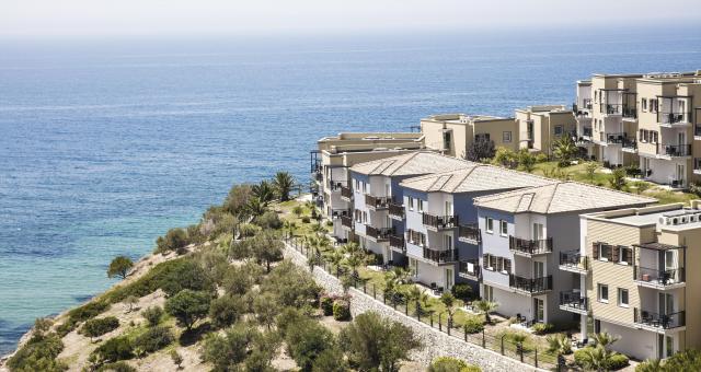 Aria Claros Beach