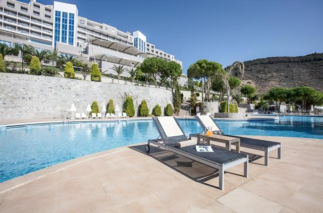 Aria Claros Beach