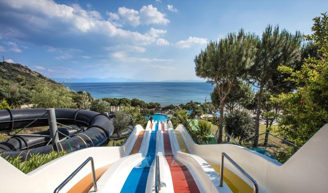 Aria Claros Beach