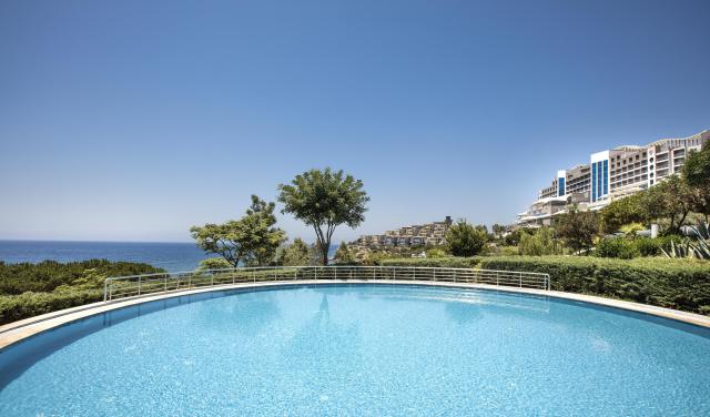Aria Claros Beach