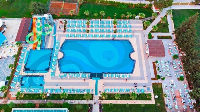 Dosinia Luxury