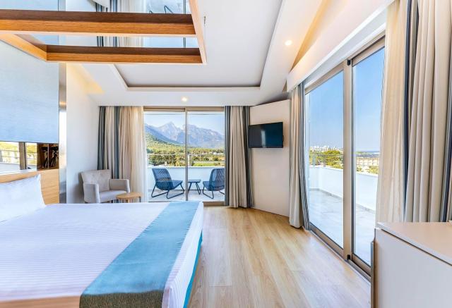 Dosinia Luxury