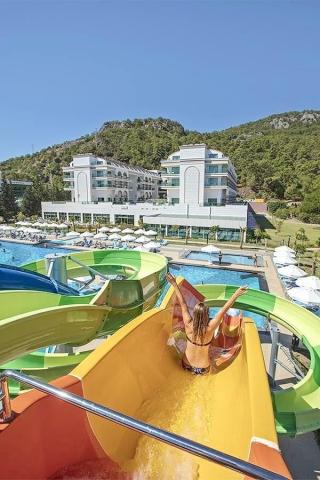 Dosinia Luxury