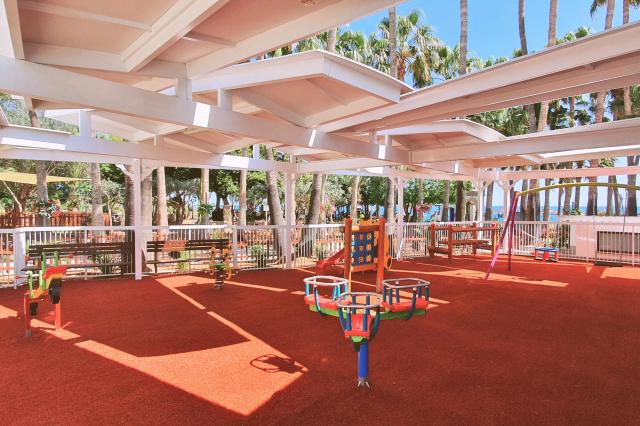 Cavo Maris Beach