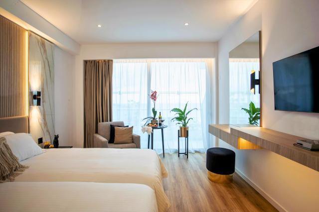 Cavo Maris Beach