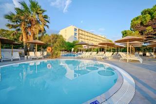 Ninos Grand Beach