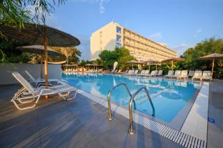Ninos Grand Beach