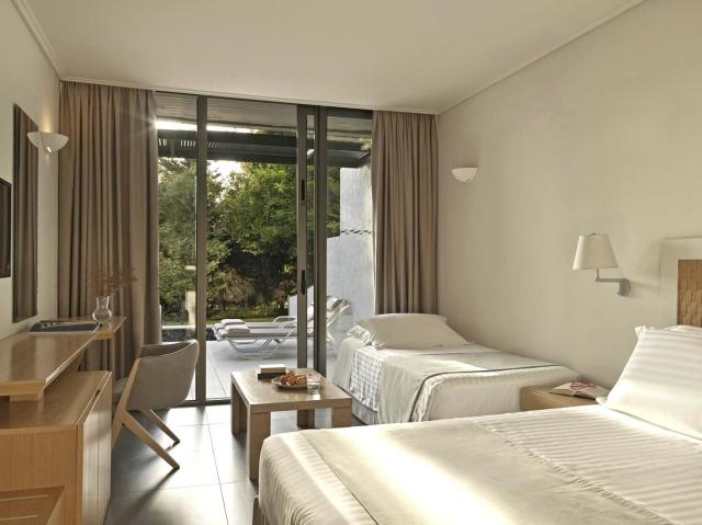 Kontokali Bay Resort & Spa