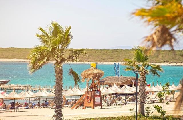 Aquasis de Luxe Resort and Spa