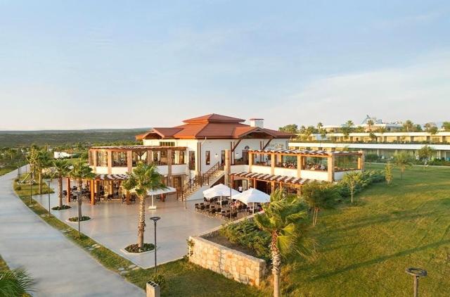 Aquasis de Luxe Resort and Spa