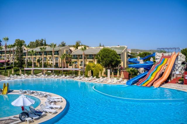 Oz Hotels Incekum Beach Resort