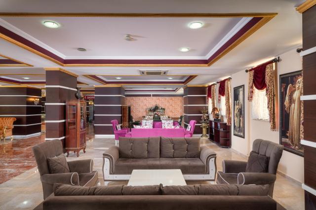 Oz Hotels Incekum Beach Resort