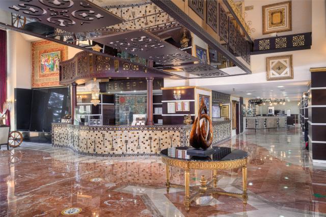 Oz Hotels Incekum Beach Resort
