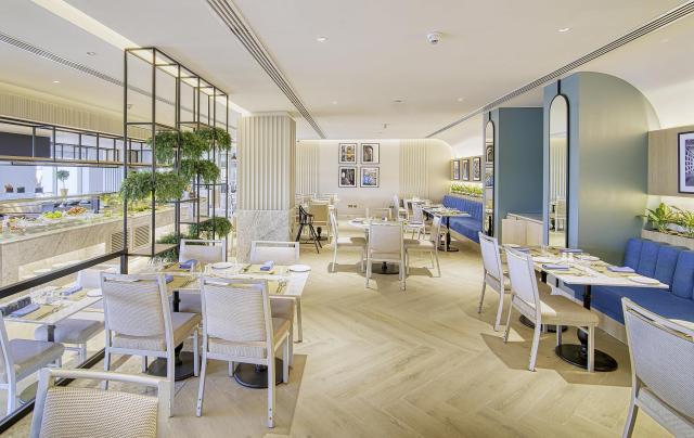 Radisson Blu Hotel & Resort, Abu Dhabi Corniche