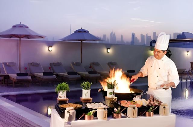 Mövenpick Bur Dubai