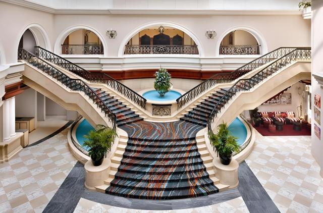 Mövenpick Bur Dubai