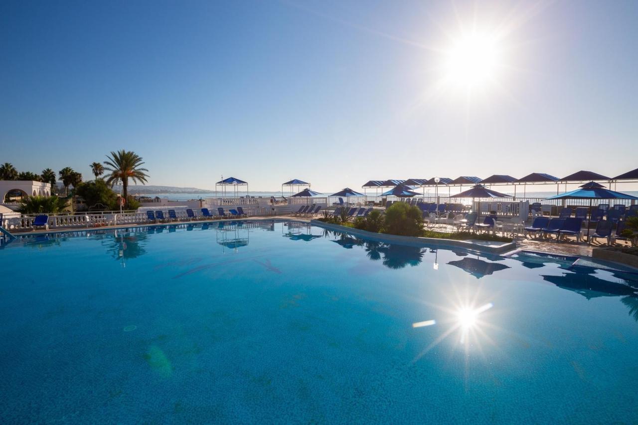 Samira Club