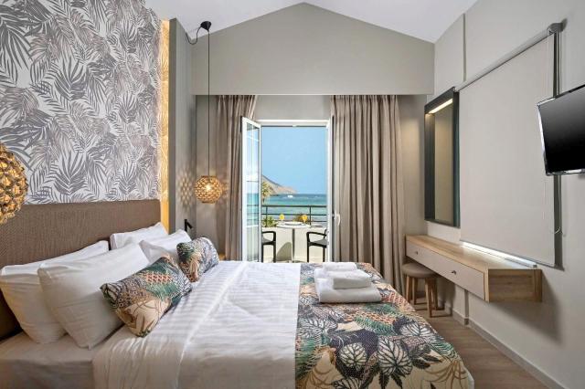 Mare Blue & Suites
