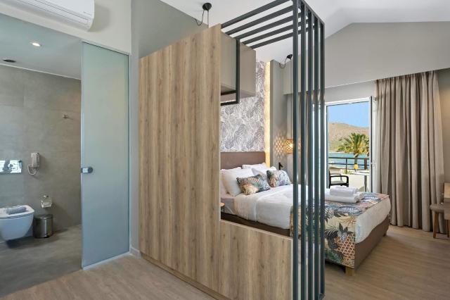 Mare Blue & Suites